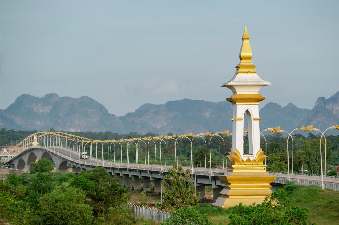 bridge nakhon phanom